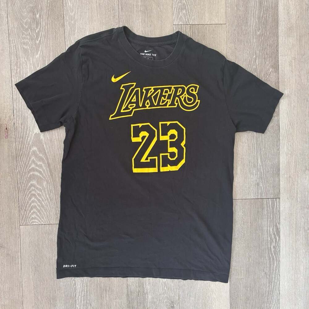 NIKE Lakers James Dri Fit Tee Black Size Large Men’s EUC Sports Game Day Casual